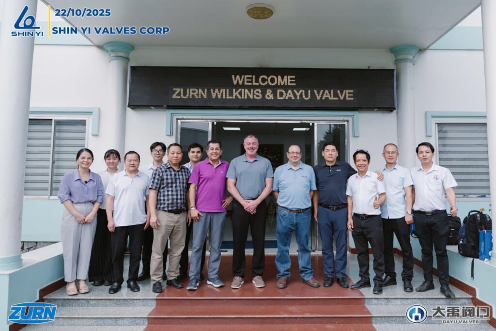 Đại diện lãnh đạo Shin Yi cùng đoàn đối tác quốc tế